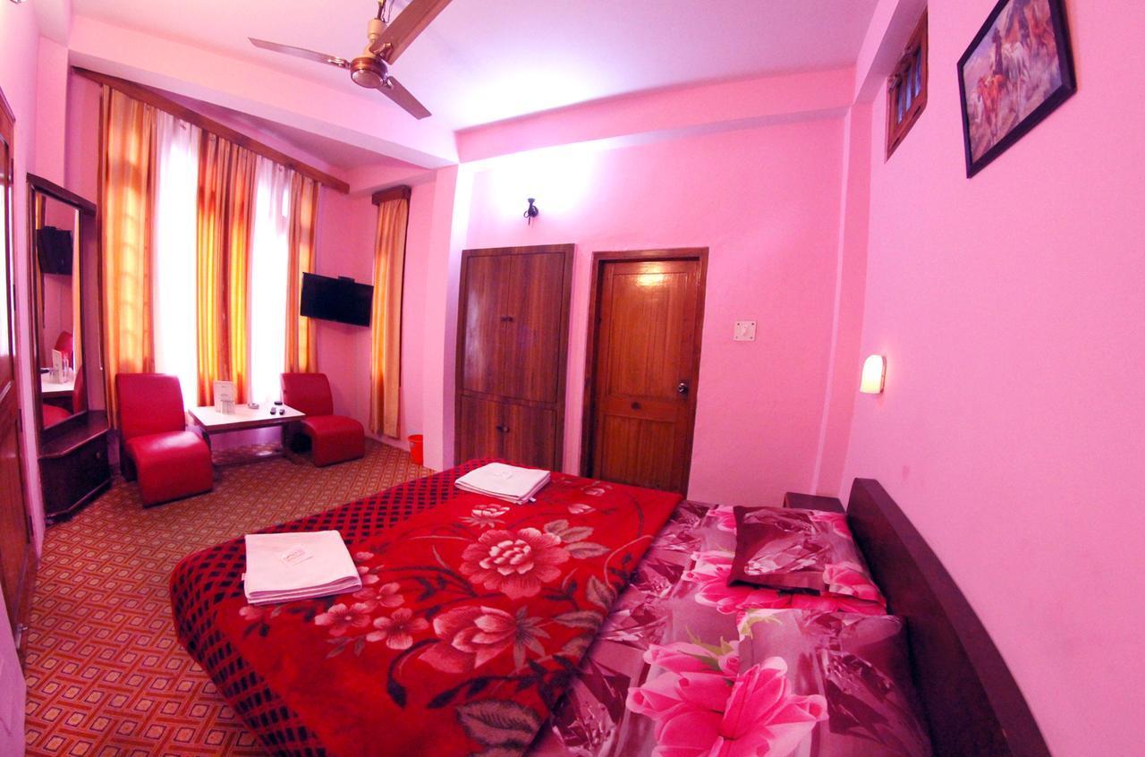 Hotel Aroma Classic Kulu Buitenkant foto